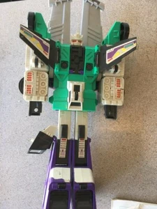 g1 Sixshot g1 Incomplete missing front of left nosecone piece - Imagen 1 de 3