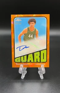 2023-24 Topps Cromo Zafiro Andre Jackson Jr 1972 Auto Refractor Naranja RC/25 - Imagen 1 de 2