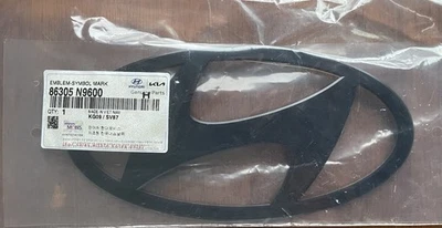 Insignia emblema frontal negra mate original OEM 86305N9600 para Hyundai Tucson 25 26 Foto 1 de 2