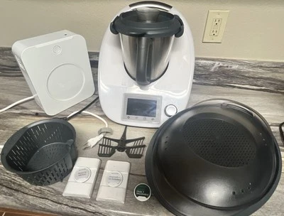 Thermomix. TM5. European kitchen robot. All accessories. Includes three cookido. - Image 1 of 4