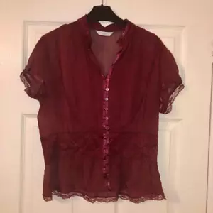 y2k New Look Burgundy Red Mesh Lace Chiffon Floral Blouse Top T Shirt UK 10 - Picture 1 of 9