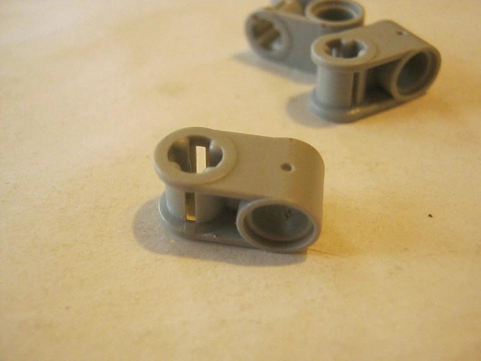 Lego Lot Of 3 Light Bluish Gray 1x2 Perp Axle, Pin Connector, 6536 (028-359) - Image 1 of 1