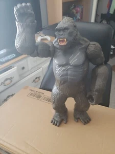 King Kong Skull Island 18" Large Giant Posable Action Figure Toy 2016 - Picture 1 of 4