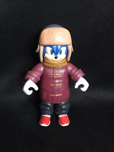 Sonic The Hedgehog 2 Movie 4” Snow Winter Coat Sonic Action Figure - Picture 1 of 3