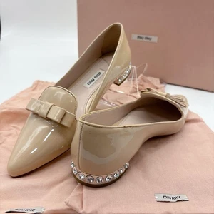 Zapatos de salón planos Miu Miu beige charol detalle cinta talla EU 35 US 5 - Imagen 1 de 14