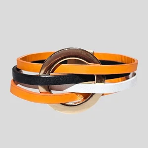 Brazalete de cuero sintético naranja marrón blanco tono oro cierre magnético - Imagen 1 de 5