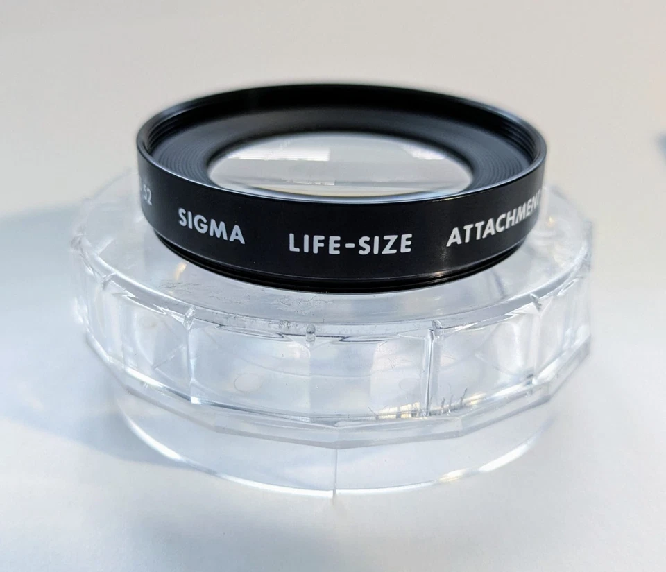 Sigma 52mm Life Size Attachment for f/8-f/22 Macro Close Up Lens Filter & Case - Image 1 of 1