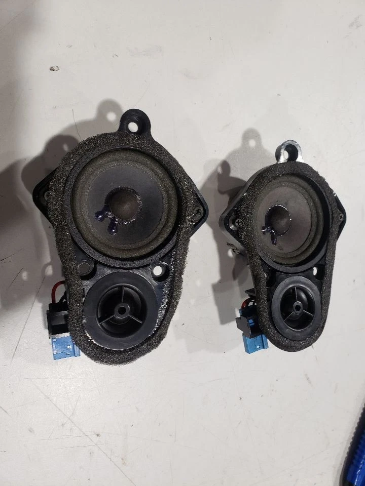 Front Door Harman HK Tweeter - 2001 BMW 330CI E46 M54 - OEM 8374698 - Image 1 of 4