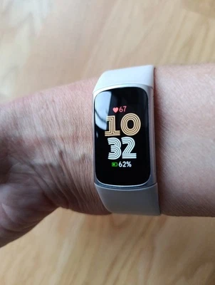 FITBIT Charge 6, Fitness Tracker, S, L, Porcelain - Bild 1 von 2