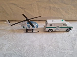 Vintage Ambulance, And Helicopter 1/ 64 ( Brand Unknown) - Picture 1 of 10