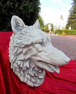 Gartenfiguren, Wandbrunnen, Wolfskopf, Steinguss, Skulpturen, Relief, Gartendeko - Bild 1 von 4