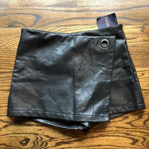 NWT Faux Leather Skort by Forever 21 - Picture 1 of 5