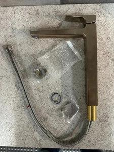 Hansgrohe 32513141 Grifo de un solo agujero con mango de palanca 1,2 GPM en bronce cepillado - Imagen 1 de 5