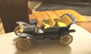 TootsieToy 1912 Ford Model T - Chicago 24 - Picture 1 of 7