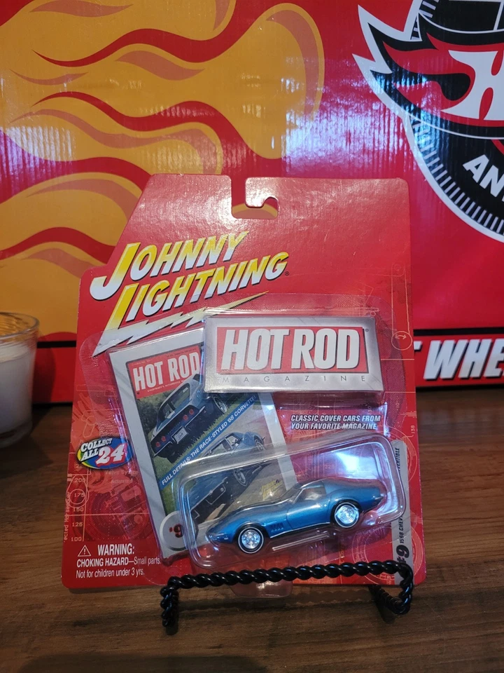 Johnny Lightning Hot Rod Magazine 1968 Chevrolet Corvette T-Top Blue - Image 1 of 1