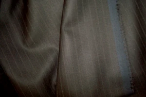 Tessuto lana inglese 4,44 yds Super 120s tuta 10 oz Dk marrone righe 160" BTP - Foto 1 di 4
