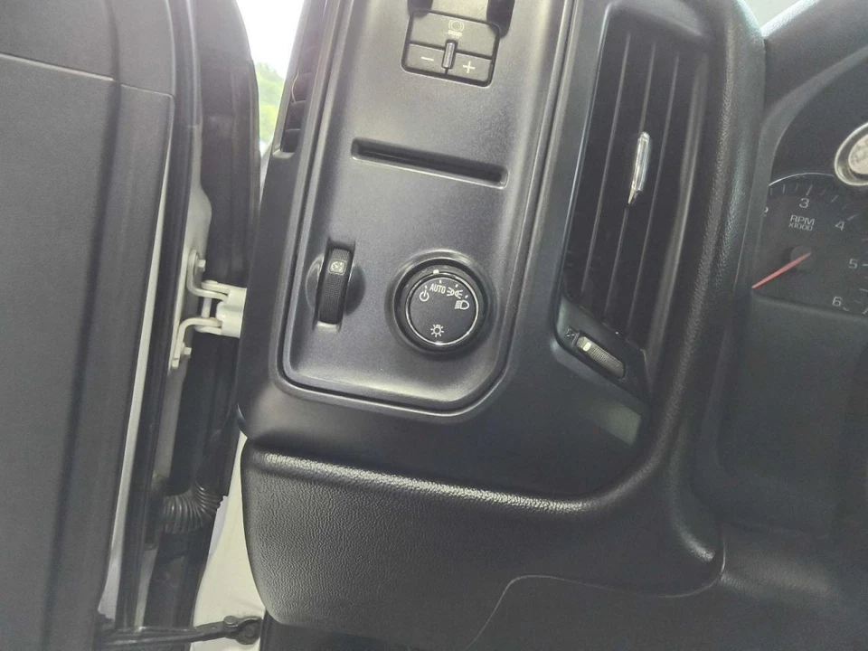 Interruptor de faros Silverado 2500 2016 641700 Foto 1 de 1