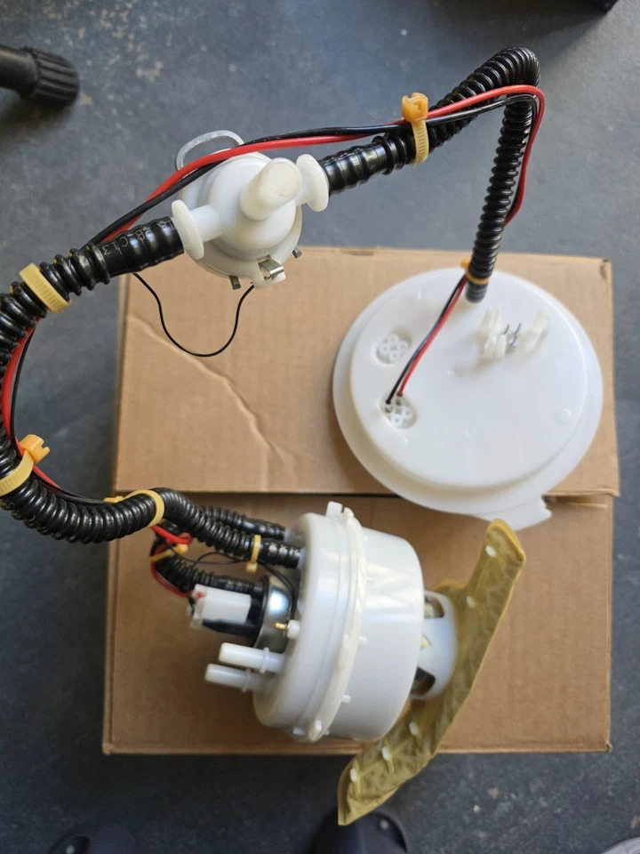 BMW Gran Coupé 650i 2017 bomba de combustible original Foto 1 de 3