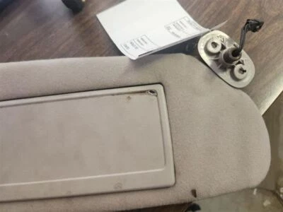 Viseira solar direita passageiro iluminada compatível com 00-04 300M 3588444 - Imagem 1 de 4