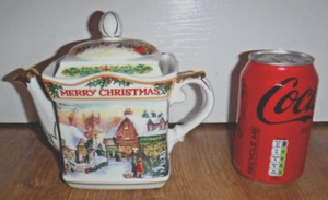 Rare Vintage Past Times Christmas Teapot ~ Victorian Christmas 2003 ~ Excellent - Picture 1 of 8
