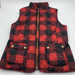 Womens Quilted Vest Sz M St Johns Bay Puffer Red Black Plaid Christmas Winter - Picture 1 of 8
