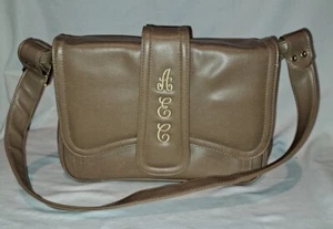 Amhannador taupe Schultertasche aus Kunstleder  - Bild 1 von 8