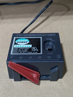Model Power - HO/N Scale - DC/AC Transformer/Power Pack - TESTED - #9 - Image 1 of 4
