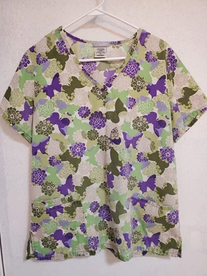 Blusa Médica Marca SB Floral Mariposas Talla Mediana Verde Púrpura Manga Corta Foto 1 de 4