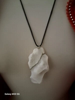 Collana Artigianale Con Pietra - Immagine 1 di 4