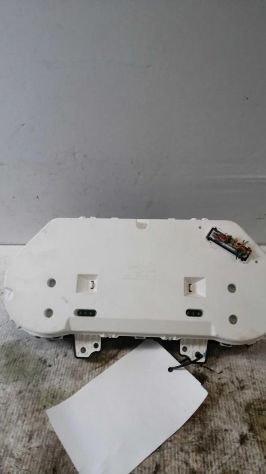 Kia Sorento 2016 velocímetro medidor OEM gris 127 k millas NJ25-18962-469470 Foto 1 de 4