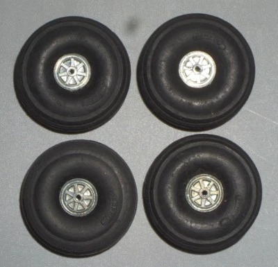 (4)PERFECT PARTS MODEL AIRPLANE RUBBER BALLOON TIRES #64 WHEELS 1-1/2" JAPAN - Image 1 of 4