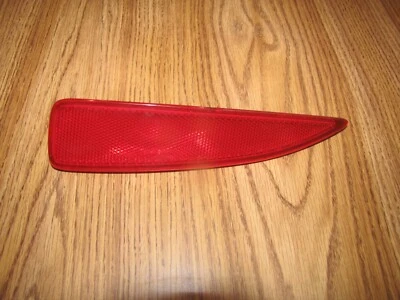 TOYOTA YARIS REAR SIDE MARKER REFLECTOR RH 2012-2014 OEM PASSENGER - Image 1 of 2