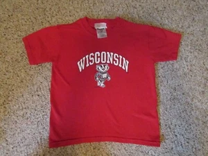 Wisconsin Badgers Kids XS (2-4) Bucky T-shirt  Extra Small Jerzees Sports - Picture 1 of 2