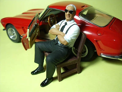 1/18 FIGURE  ENZO  FERRARI  SITTING  VROOM  UNPAINTED  FOR  CMC HOT  KK SCALE - Image 1 of 2