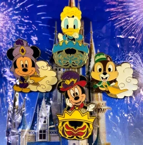 🧞 Prendedores Tokyo Disney Sea Mickey Genie Minnie Evil Queen Donald Hades Chip Genie - Imagen 1 de 4
