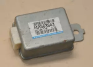 2000-2005 MITSUBISHI CRUISE CONTROL MODULE UNIT OEM MR563843 - Picture 1 of 3