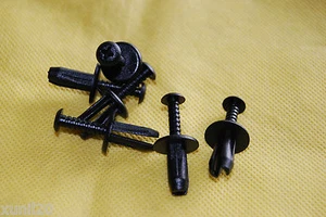 COMPATIBILE ALFA ROMEO 75 33 RIVETTI IN PLASTICA CLIPS FISSAGGIO MODANATURE - Imagen 1 de 1