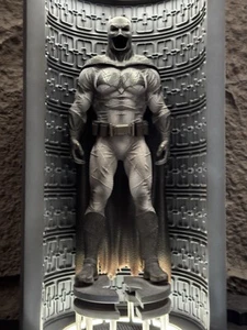 Z Studios Batknight Garage (Light Up) 1/6 Scale Statue INCREDIBLY RARE ONLY 288 - Picture 1 of 9