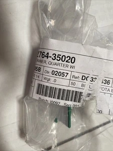 Genuine Toyota Window Trim Upper Retainer 62764-35020 - Picture 1 of 2