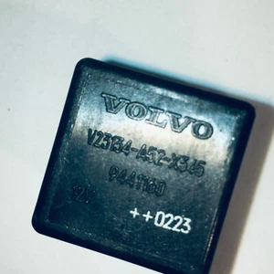 VOLVO OEM 9441160 Multi Purpose Relay Volvo XC90 S60 XC70 S80 S40 V70 C70 V50 - Bild 1 von 3