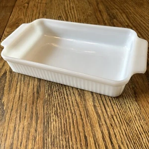 Anchor Hocking Fire King 1441 1.5 quart White Milk Glass Rectangular Ribbed... - Picture 1 of 6