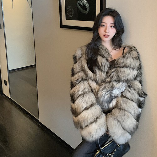 OFF WHITE Luxury Genuine 100% Fur Coat Women's Winter New Short Stand Collar Fur Warm Coat