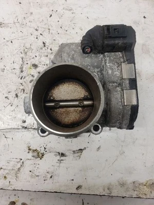 Throttle Body 1.8L Fits 00-06 AUDI A4 1025783 - Image 1 of 4