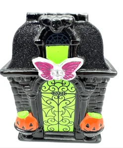 Bath & Body Works Haunted Foaming Hand Soap Holder Halloween Fall 2021 Preowned - Picture 1 of 9