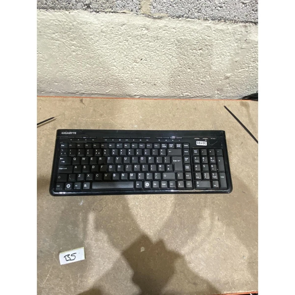 Gigabyte GK-KM7580 Full Size Multimedia Keyboard Wireless Black QWERTY Standard - Image 1 of 4