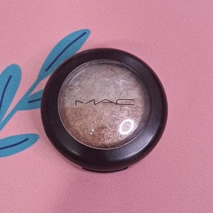 MAC Mineralize Eyeshadow Duo LOVE CONNECTION Full Size 2.2g RARE! NWOB - Picture 1 of 8