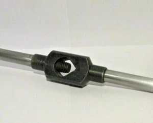 MINI LLAVE DE GRIFO AJUSTABLE-- CAPACIDAD 1/2" - Imagen 1 de 8