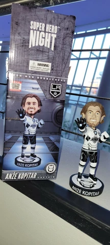 LA Kings super hero bobblehead Kopitar Iron man  SGA KINGS 3/26  Marvel night Cover