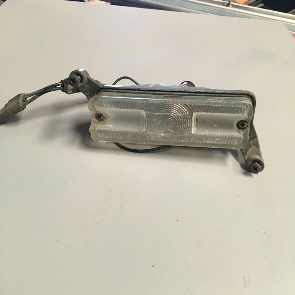 Luz de estacionamiento parrilla delantera Dodge Dart 1969 Mopar Foto 1 de 1