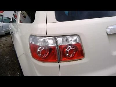 Conjunto de luz trasera izquierda usada se adapta a: 2010 GMC Acadia tapa montada grado A izquierda Foto 1 de 4